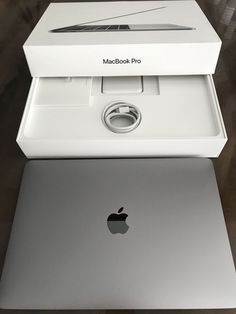 Macbook Pro Core i7 2.80GHZ 15'' 16GB RAM 256GB SSD