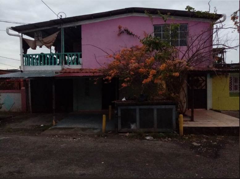 Se vende casa de dos pisos en Panamá Viejo ideal para negocio de alquiler