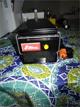 Se vende maquina flash para crear sellos automáticos casi nueva