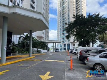 VENTA / ALQUILER DE APARTAMENTO EN P.H. PACIFIC HILLS ELITE 400