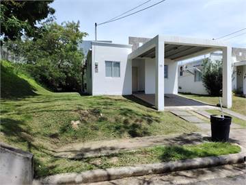 Alquilo casa Amoblada en San Carlos 