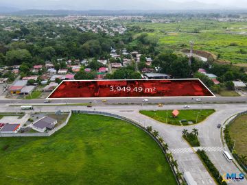 Venta de terreno comercial en Felipillo