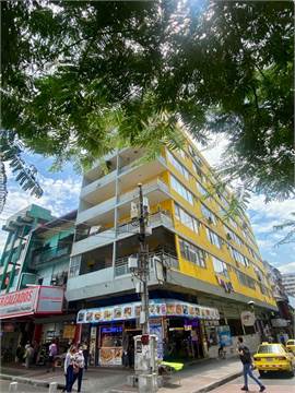 SE ALQUILAN APARTAMENTOS AVENIDA CENTRAL 