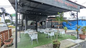 Venta de pequeño Restaurante bien ubicado